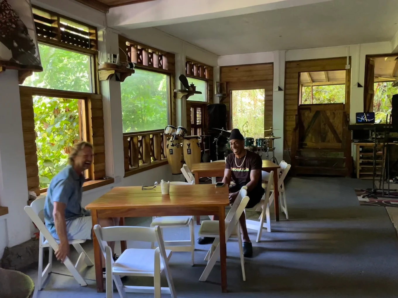 Guests dining at Manoe's Cornerstone