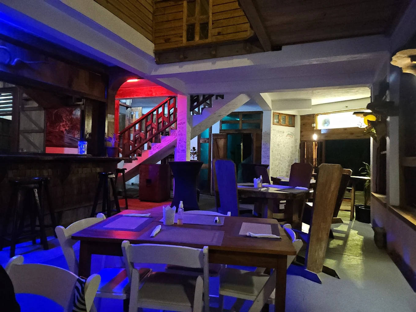 Live entertainment at Manoe's Cornerstone